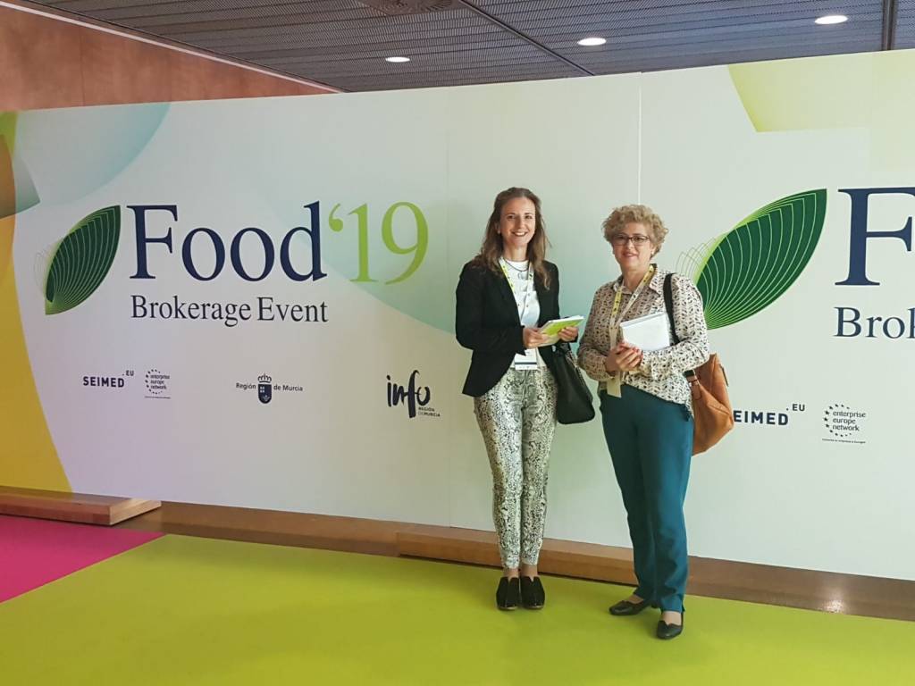 COFRUTOS ASISTE A  LA 